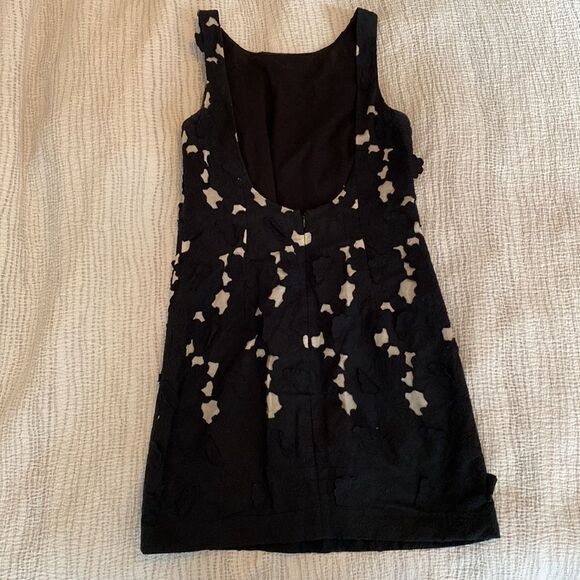 💙 Tibi Floral Texture Little Black Dress - Picture 3 of 9